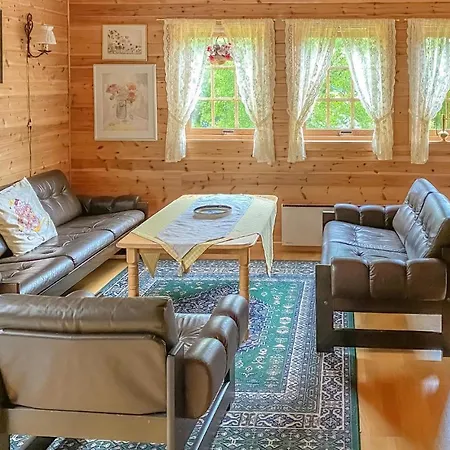 3 Bedroom Awesome In