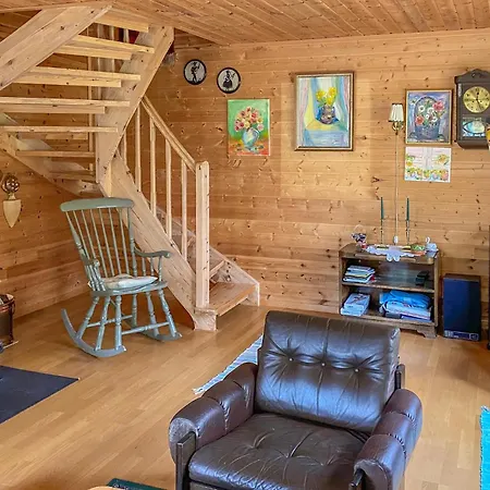 3 Bedroom Awesome In *