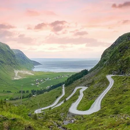 Hébergement de vacances 3 Bedroom Awesome In Leikanger (More og Romsdal)