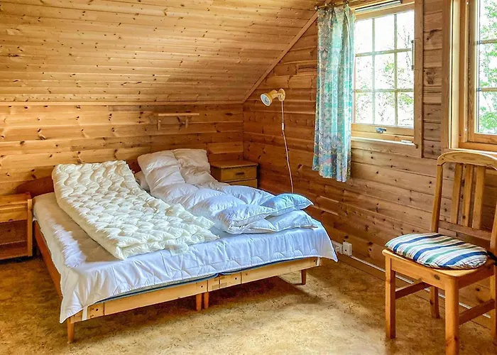 3 Bedroom Awesome In * Leikanger (More og Romsdal)