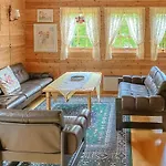 3 Bedroom Awesome In